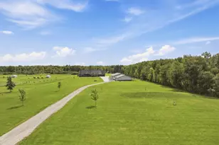 9073 Richfield Dr, Marshfield, WI 54449 - Photo 2
