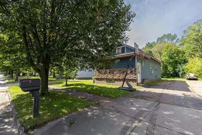 1324 S 3rd Avenue, Wausau, WI 54401 - Photo 1