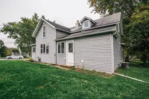 302 W Miller St, Greenwood, WI 54437 - Photo 6