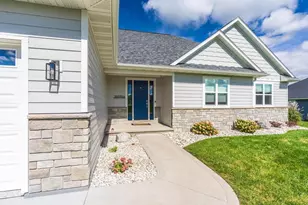 150706 Strawberry Ln, Wausau, WI 54401 - Photo 2