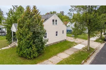 924 N 4th Avenue, Wausau, WI 54401 - Photo 4