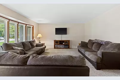 2501 Magnolia Drive, Plover, WI 54467 - Photo 10