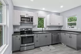 131 12th St N, Wisconsin Rapids, WI 54494 - Photo 2