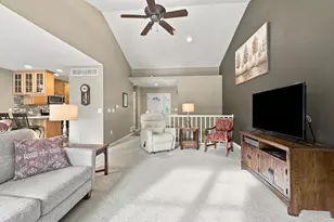 1142 Hearthstone Pl, Plover, WI 54467 - Photo 12