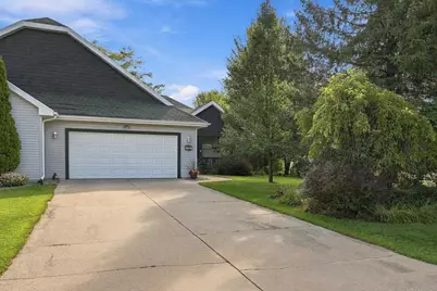 1142 Hearthstone Place, Plover, WI 54467 - Photo 1