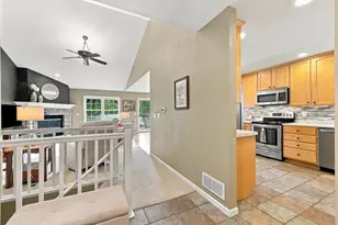 1142 Hearthstone Pl, Plover, WI 54467 - Photo 8