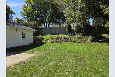 1426 N 1st Avenue, Wausau, WI 54401 - Photo 12