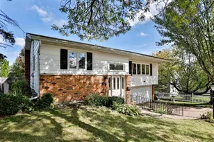1008 Elm St, Wausau, WI 54401 - Photo 2