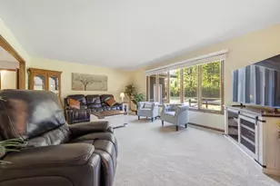 2001 E Blodgett St, Marshfield, WI 54449 - Photo 6