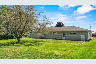 721 W Upham Street, Marshfield, WI 54449 - Photo 24