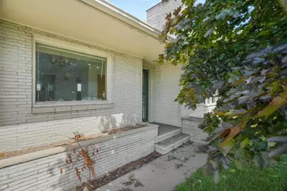 721 W Upham Street, Marshfield, WI 54449 - Photo 2