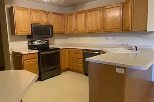 930 Pinewood Ln, Wausau, WI 54403 - Photo 12