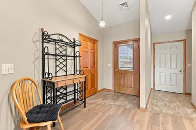 1019 Jasmine Lane, Stevens Point, WI 54482 - Photo 4