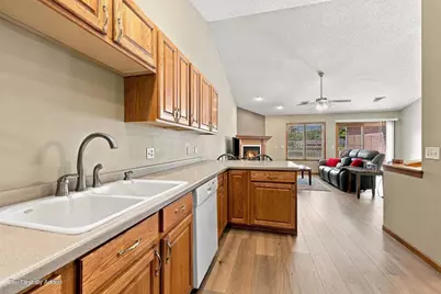 1019 Jasmine Lane, Stevens Point, WI 54482 - Photo 14