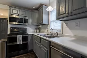 1119 S 13th Ave, Wausau, WI 54401 - Photo 8