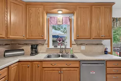 1830 Carey Street, Wisconsin Rapids, WI 54495 - Photo 8