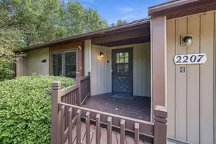 2207 Plover Springs Dr, Plover, WI 54467 - Photo 4