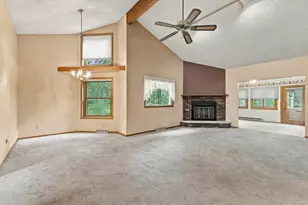 2207 Plover Springs Dr, Plover, WI 54467 - Photo 10