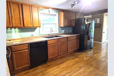 1008 S Clark Avenue, Marshfield, WI 54449 - Photo 10