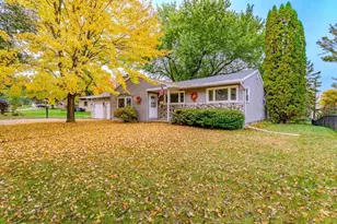1516 Summit Dr, Wausau, WI 54401 - Photo 2