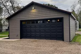 212 Washington Ave, Medford, WI 54451 - Photo 2