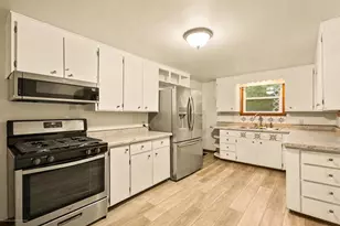 1241 Maria Dr, Stevens Point, WI 54481 - Photo 4