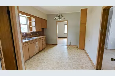1634 Clermont Street, Antigo, WI 54409 - Photo 4