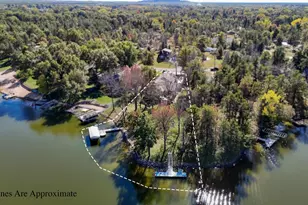 982 Excalibur Ct, Nekoosa, WI 54457 - Photo 2