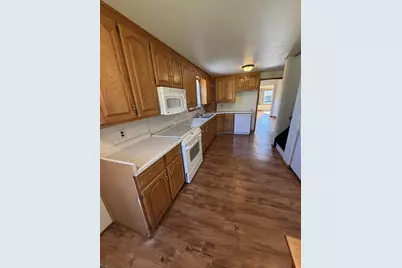 812 E 4th Street East, Owen, WI 54460 - Photo 6
