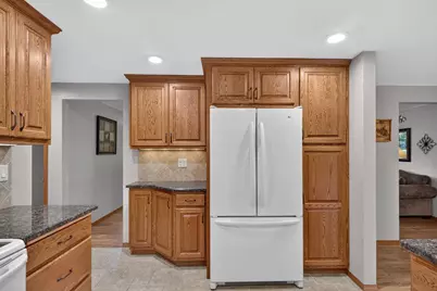4805 Rosemary Circle, Wisconsin Rapids, WI 54494 - Photo 6