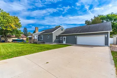 320 Blaisdell Avenue, Hatley, WI 54440 - Photo 4