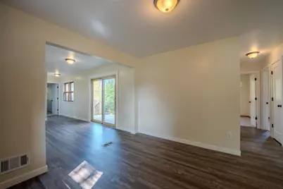 1306 S 13th Avenue, Wausau, WI 54401 - Photo 12