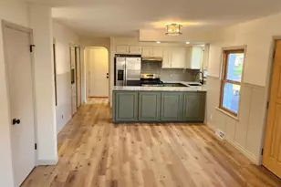 1111 N Chestnut Ave, Marshfield, WI 54449 - Photo 4