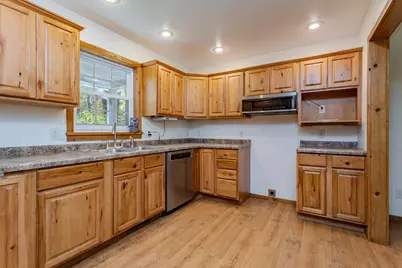 4561 Hardwood Lane, Rosholt, WI 54473 - Photo 12