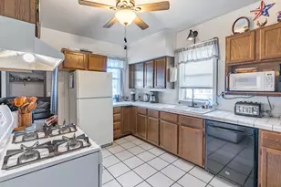 741 Jackson St, Wausau, WI 54403 - Photo 8