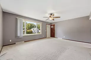 601 N Chestnut Ave, Marshfield, WI 54449 - Photo 8