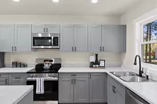 1041 Ver Bunker Ave, Port Edwards, WI 54469 - Photo 6