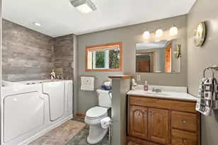 910 2 Mile Ave, Wisconsin Rapids, WI 54494 - Photo 28