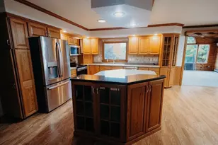 906 Chestnut St, Marathon, WI 54448 - Photo 8