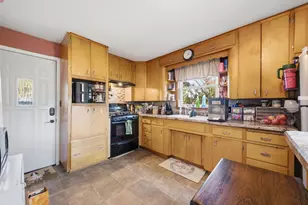 323 S Main St, Greenwood, WI 54437 - Photo 14