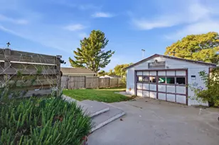 323 S Main St, Greenwood, WI 54437 - Photo 6
