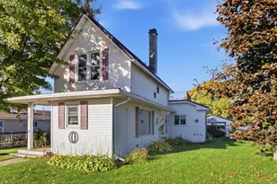 323 S Main St, Greenwood, WI 54437 - Photo 2