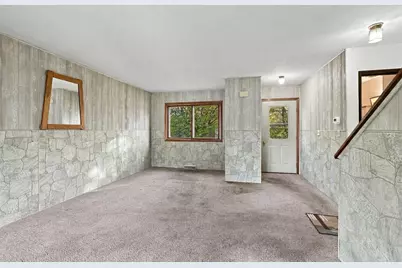 3298 Lindbergh Avenue, Stevens Point, WI 54481 - Photo 6