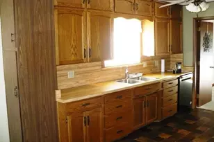112 N Andrews Ave, Greenwood, WI 54437 - Photo 6
