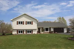 1815 E 11th St, Superior, WI 54880 - Photo 2