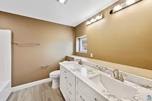 208 3rd Ave W, Ashland, WI 54806 - Photo 10
