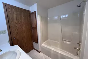 2023 E 11th St, Superior, WI 54880 - Photo 14