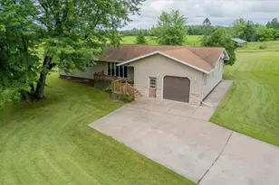 5426 S Darrow Rd, Superior, WI 54880 - Photo 2
