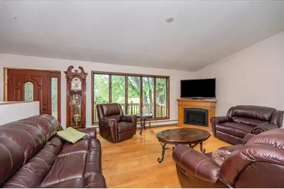 5426 S Darrow Rd, Superior, WI 54880 - Photo 6