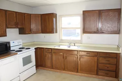 820 Lincoln St, Superior, WI 54880 - Photo 4